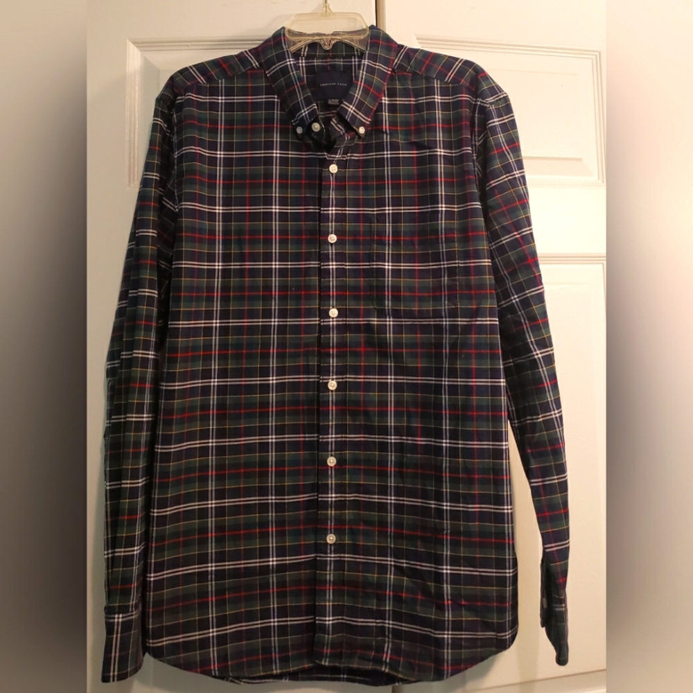 American Eagle XL Button Down Shirt